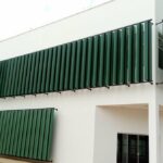 Brise Metálico AA440 - painéis tipo “Asa de Avião” - Refax