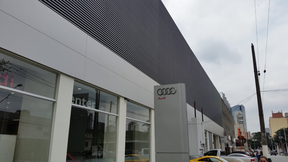 Brise Metálico Sistema NB100 - Refax