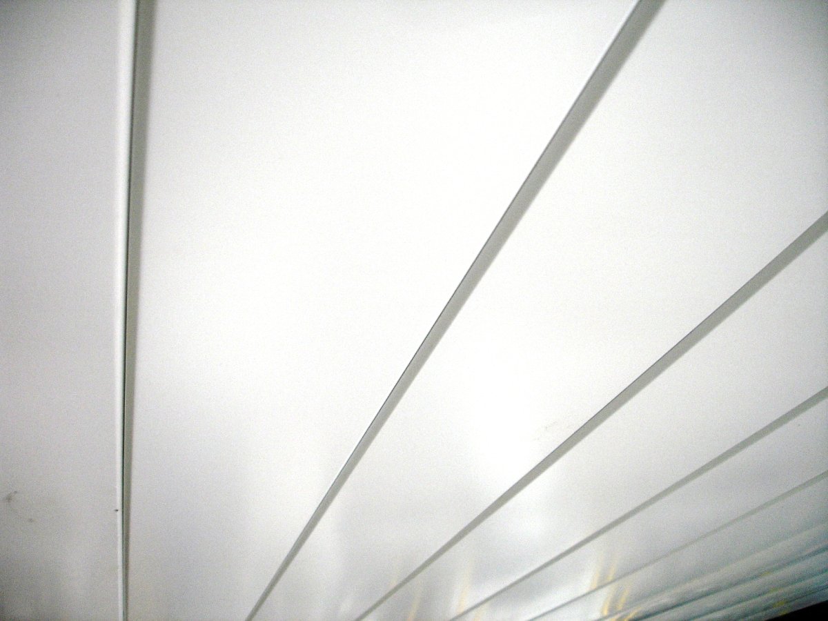 Forro metálico linear R150C - Refax